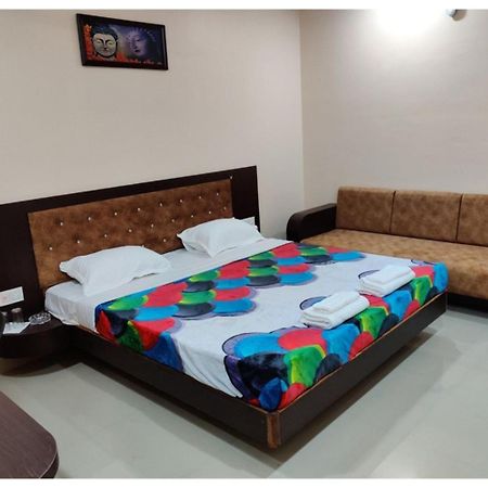 Hotel Pragati, Chanderi, Mp Exterior foto