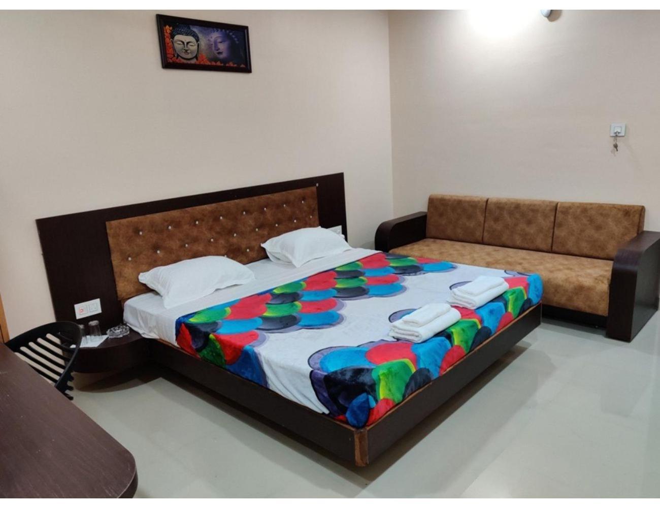 Hotel Pragati, Chanderi, Mp Exterior foto